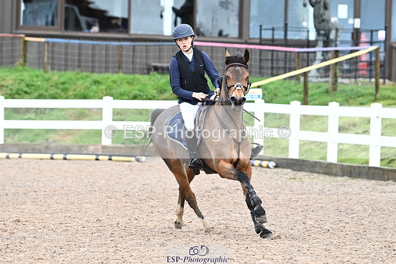 231118A-104357-01487 - Cls 5 Discovery & 90cm Open