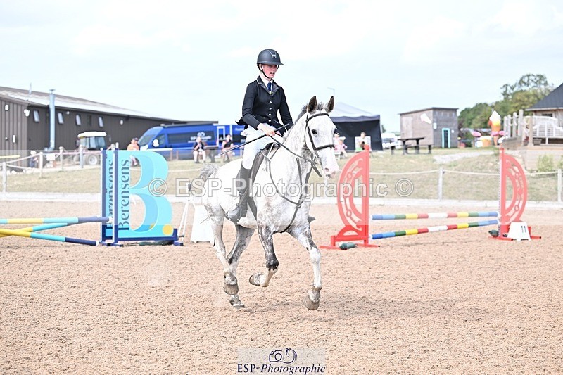 250826-153302-00137 - Clear Round and 60cm