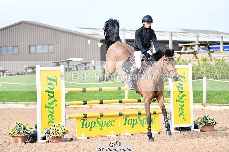 260313-130408-01692 - Cls 3 + 4 Snr Foxhunter and 1.20m Open