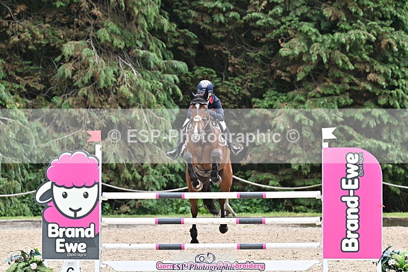 250524A-134725-11904 - D-451-Laura.Collett-DRUMGIVEN.MR.CHARISMA
