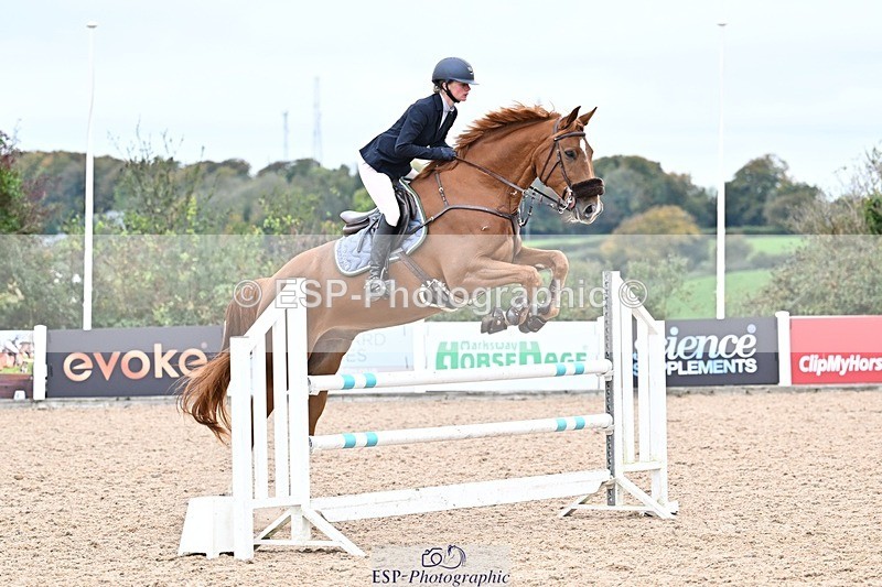 251015-133210-00594 - Cls 4 Newcomers and 1.10m Open