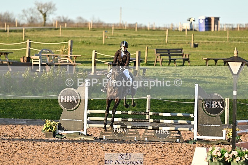 250401-185455-00828 - 90cm Classes