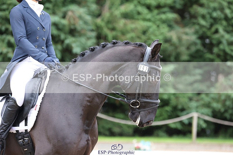 241024-113756-01883 - 052-Lydia.Heywood-JUST.THE.BISCUIT