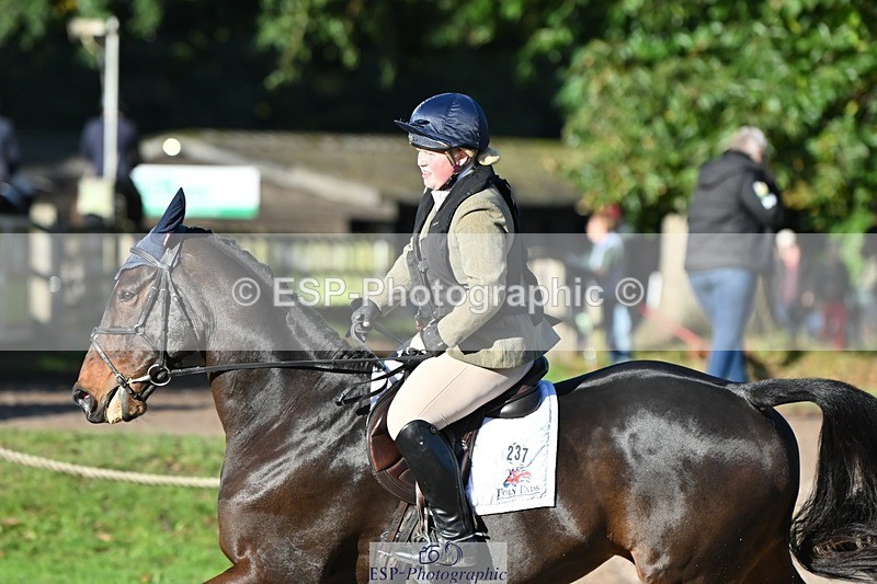 231022-100154-23180 - 237-CHOCOLATE.BOMB-Poppy.Burnyeat-SJ