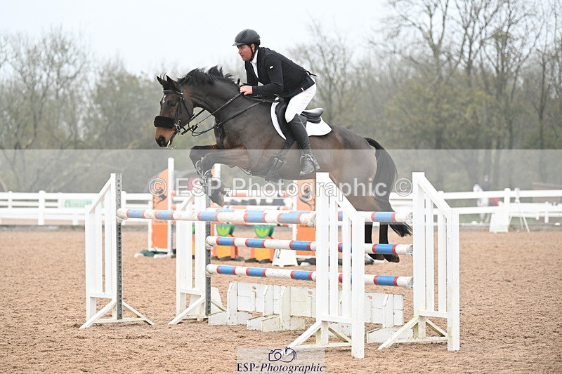 241102A-122548-04550 - SAT Cls 15 Foxhunter and 1.20m Open