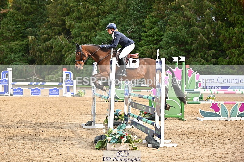 251026A-121234-24279 - E-384-Holly.Horton