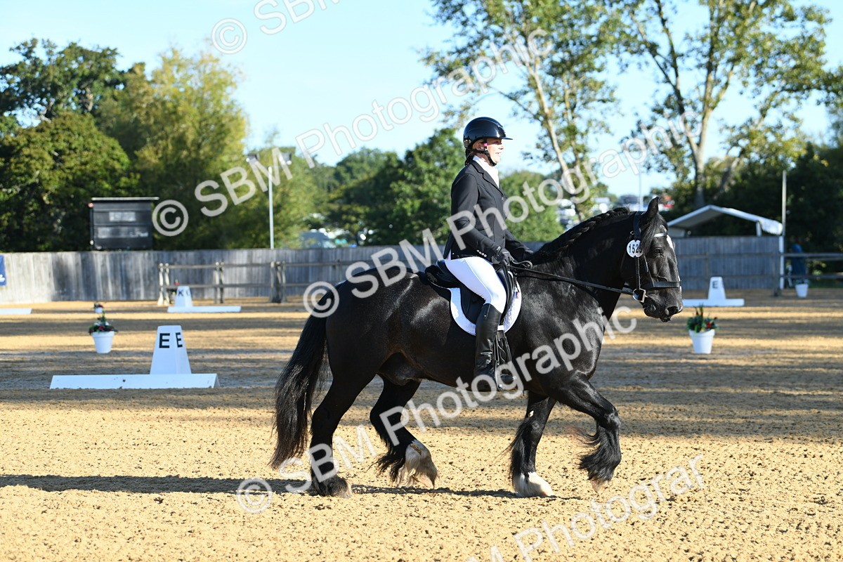 SBM_14494 - D4 - Small Tour Championship - Intro B