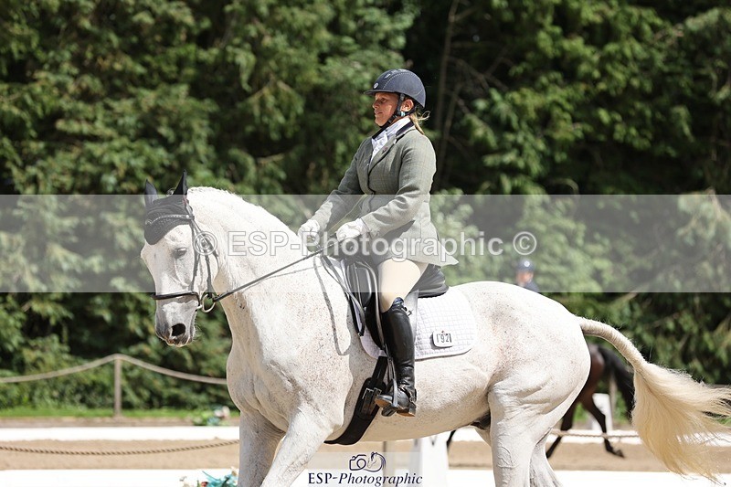240721-151138-09644 - 192-Alison_Zuend-Il_Danubio