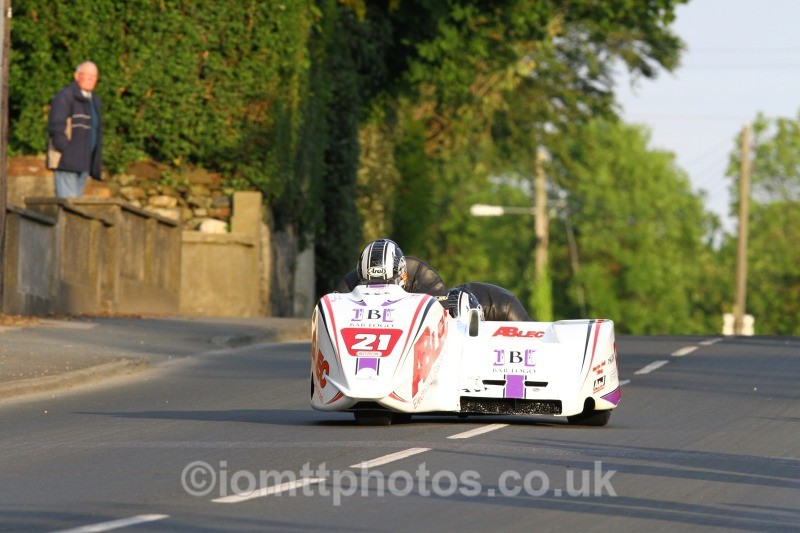 TT148582 - Tuesday Practice - Sidecars