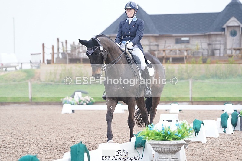 250404-081228-03716 - 018-Louise.Davison-Quamperfect
