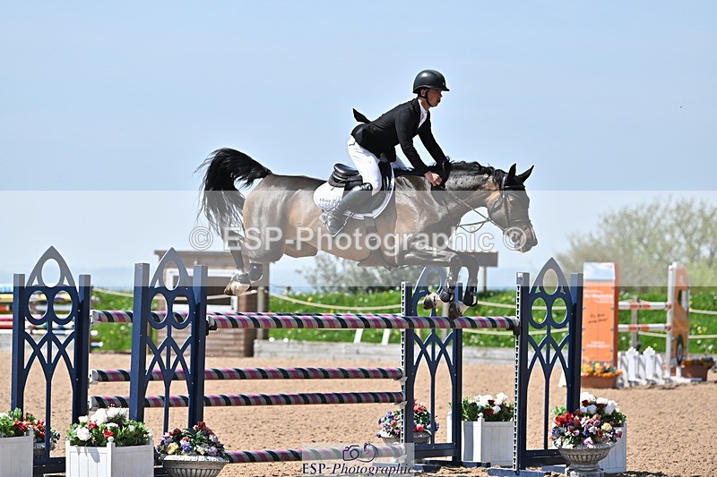 240509A-121444-01698 - Cls 10 National 1.30m Open