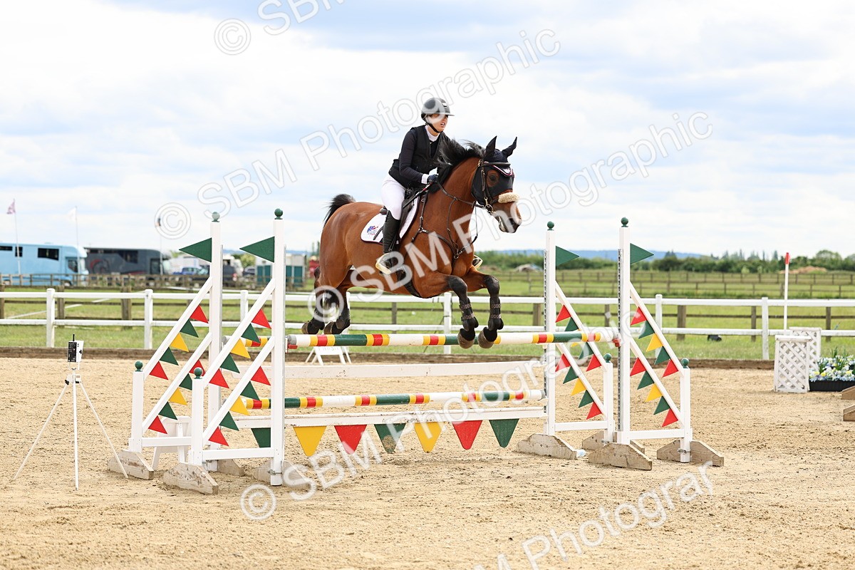 SBM_006126 - Class 19 - Senior Newcomers - 1.10m