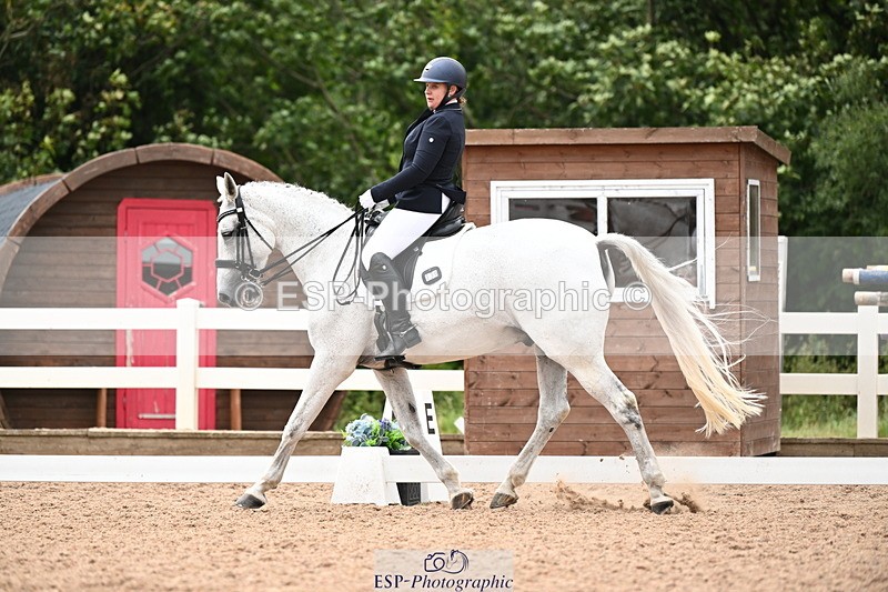 240815A-140035-01909 - 139-Chloe.Makepeace-Beechfield.Diamond