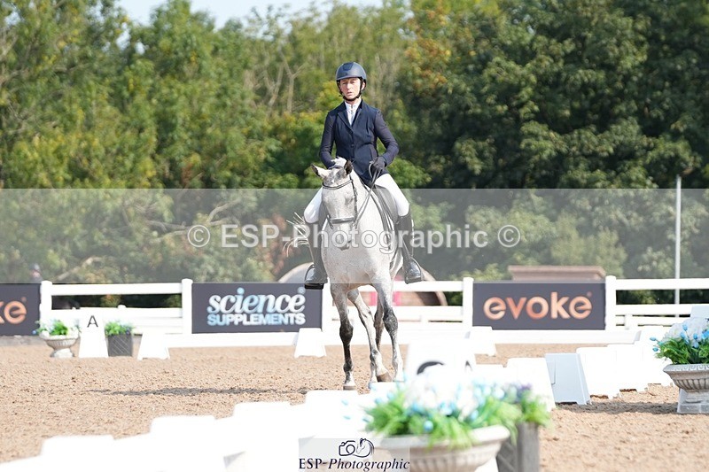 250817-102932-08072 - 149-Sophie.HawkeRAINBOW.DREAM