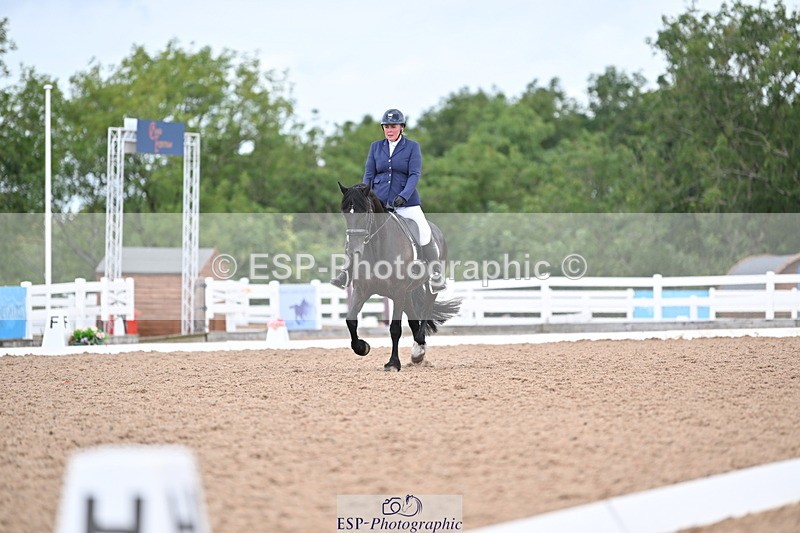 240817A-120628-08191 - 252-Alison.Andrews-Bercoed.Sambo