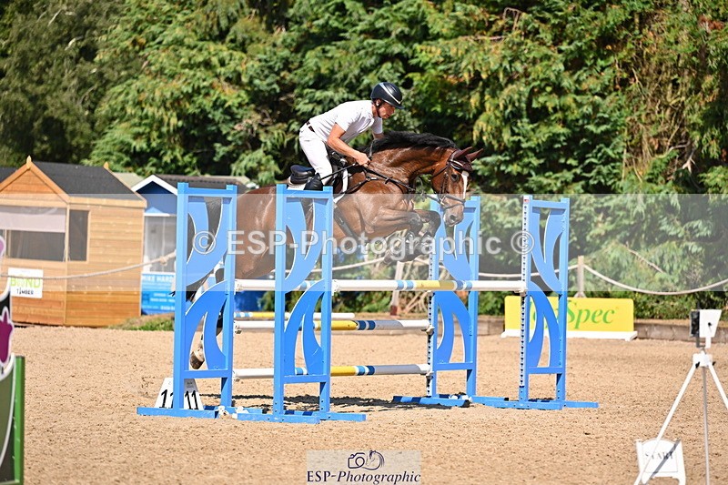 250817A-144342-04672 - Cls 21 Snr Newcomers