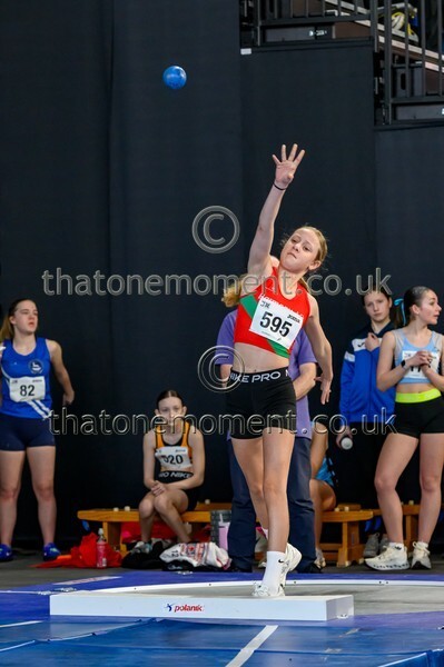 Age26SUN-918137 - Field Female