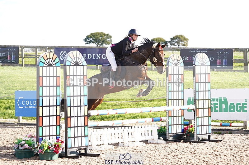 241004A-104312-00159 - Fri 01 Snr Disco & 1.00m Open