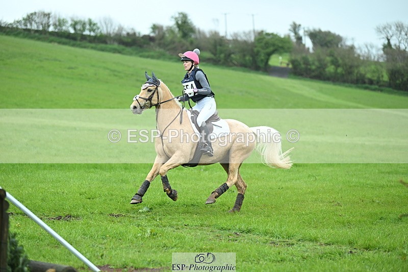 250419-105537-08098 - 554-Lauren.Reason-MERLYNS.CUSTARD.CREAM