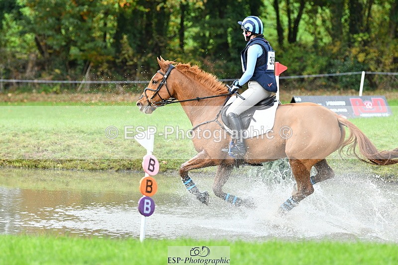 251025A-104550-17499 - D-359-Chloe.Richards