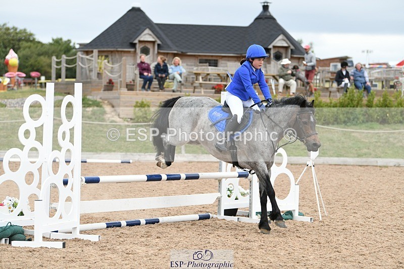 250807-130007-00929 - 70cm Round 2