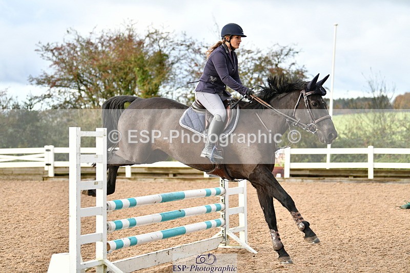 231110A-103540-00090 - Cls 2 British Novice & 90cm Open