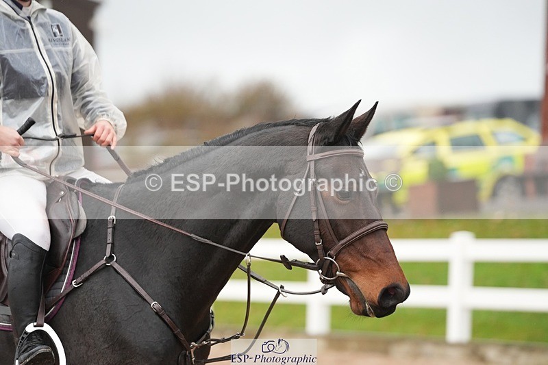251107-133734-01196 - Cls 6 Foxhunter and 1.20m Open