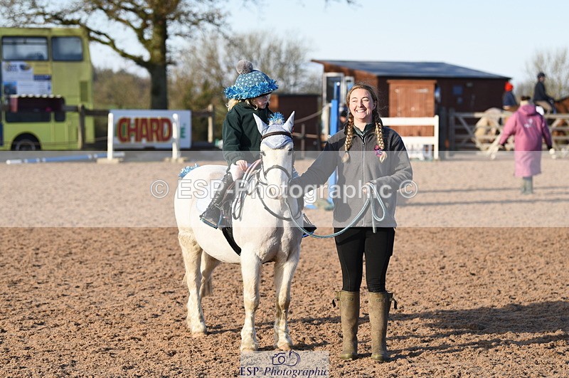 231202A-123004-01473 - Pairs