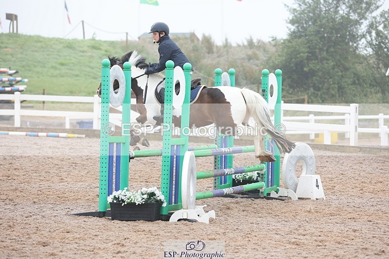 240630A-094858-11629 - Cls 30 British Novice and 80cm Open