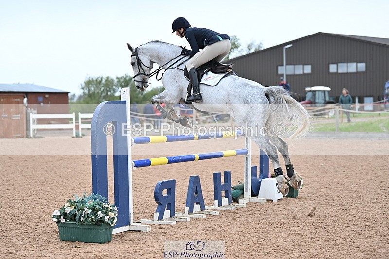 231013A-142906-02711 - Cls 9 Foxhunter & 1.20m Open