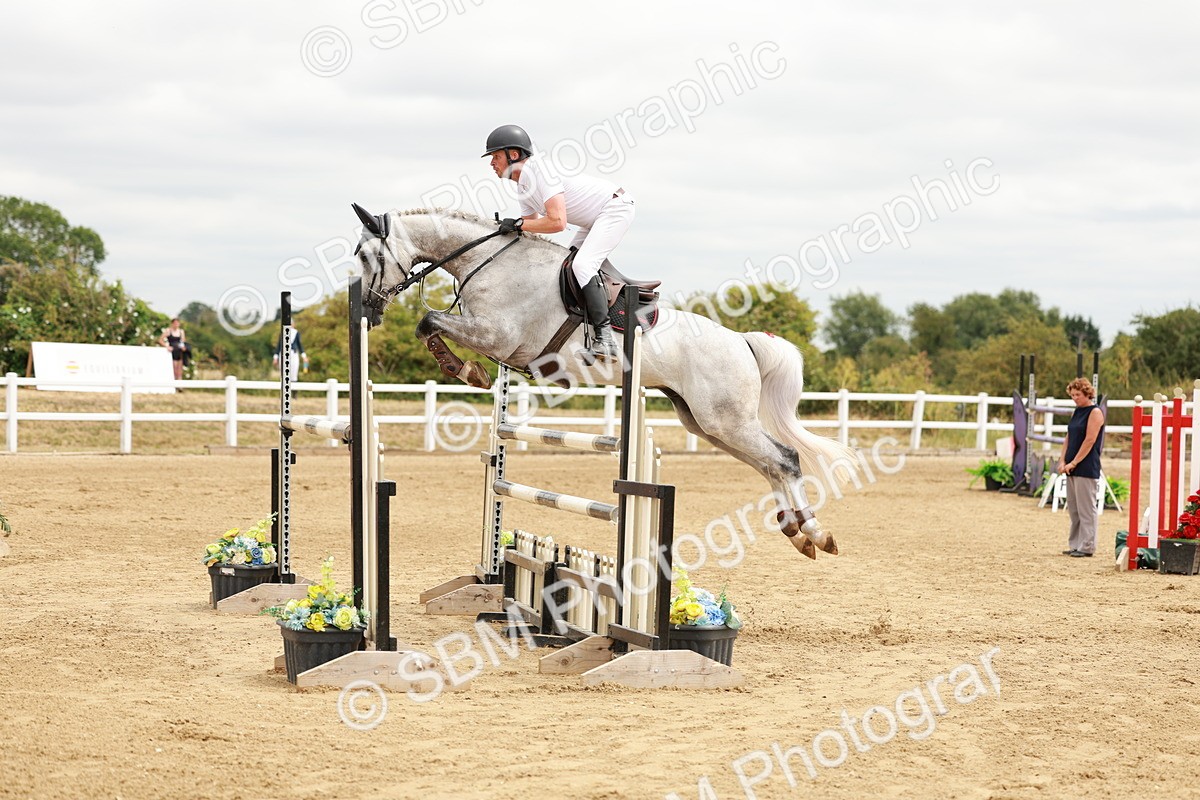 SBM_017555 - Class 21 - Senior Newcomers Championship 2d Rd