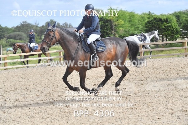 BPP_4306 - CLASS 12 SUN Senior British Novice/ 90cm Open