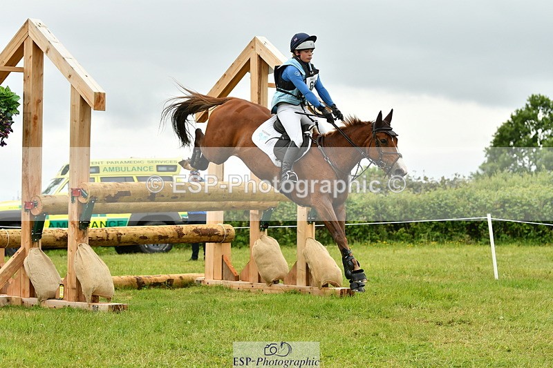 250524A-104052-09190 - A-061-Isabelle.Cook-EMERALD.KATIE