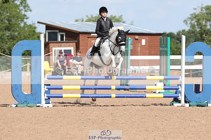 240714A-095344-01623 - Cls 3 A&B Pony BN & 80cm Open