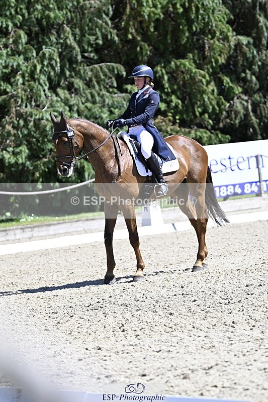 250522A-150511-03778 - D-402-Isabelle.Cook-CYMOON.F.Z