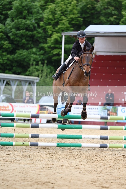 3E7A6332 - Class 4: Senior British Novice/90cm open