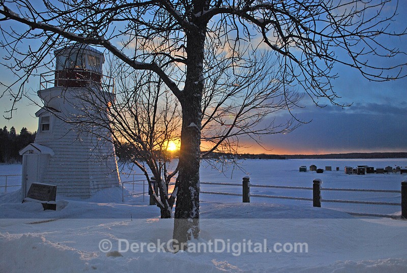 Renforth, NB in Winter - Sunset/Moonrise