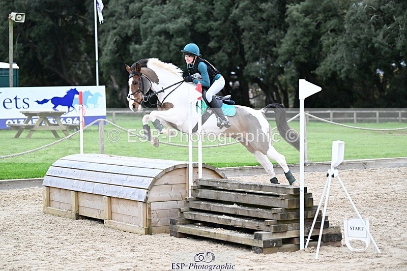 241117-142903-04594 - Cls 3 90-95cm 14.00 to 15.00