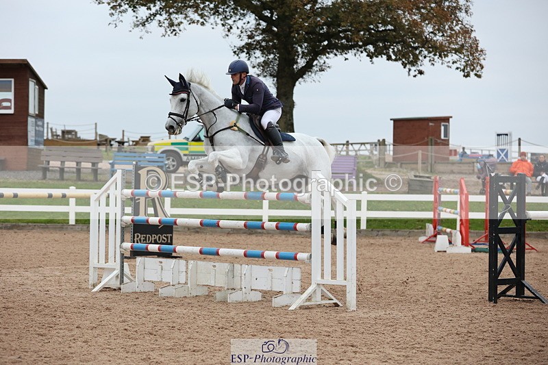 241101A-160001-03174 - FRI Cls 8 National 1.30m