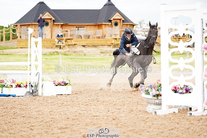 240524A-135346-04122 - Cls 17 National 1.30m