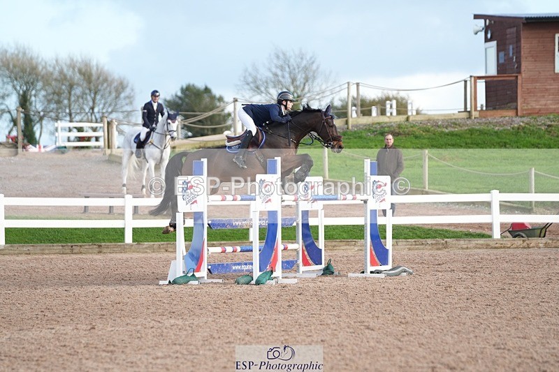 251108-143530-02882 - Cls 16 Snr 1.30m and 1.40m