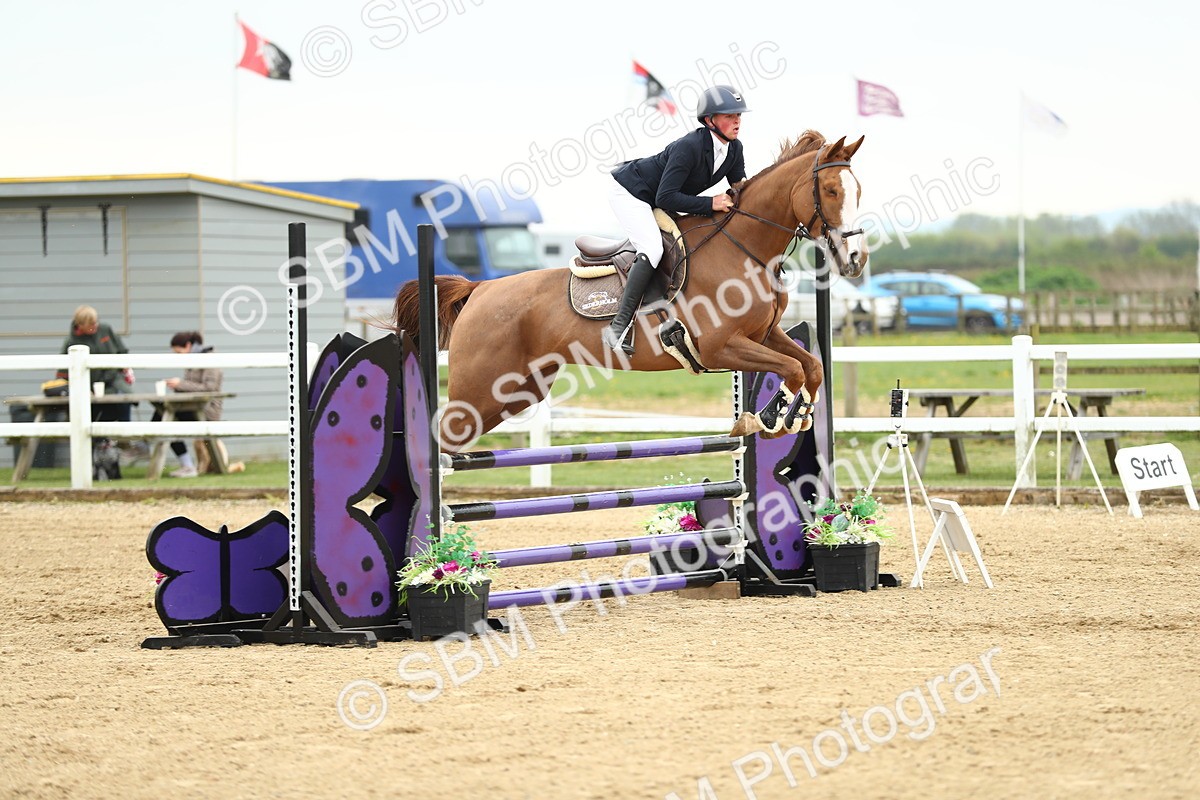 SBM_000326 - Class 2 - Senior British Novice 90cm