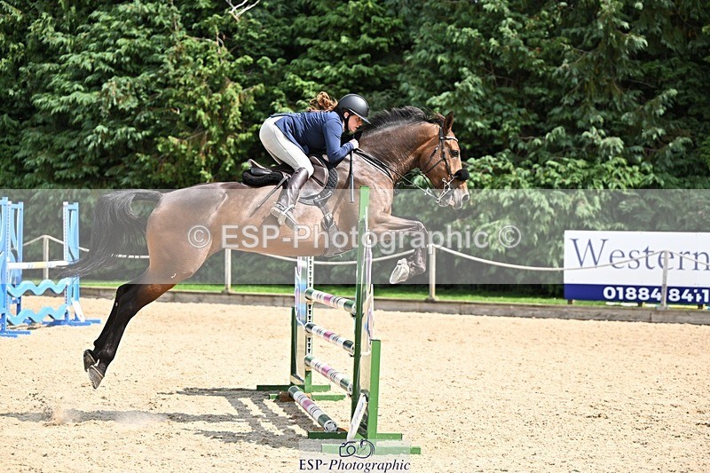 240817-130102-01400 - 04 Snr 1.05m