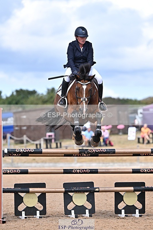 260819-143545-01151 - Cls 6 Foxhunter and 1.20m
