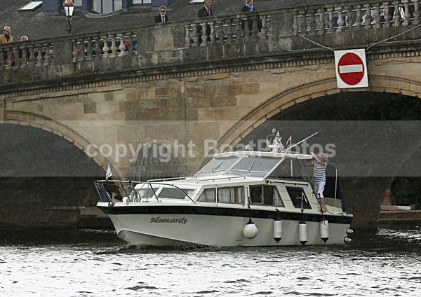 120701 MOONSTRIKE WT7A3692 - HENLEY ROYAL REGATTA - Sunday 1st July 2012