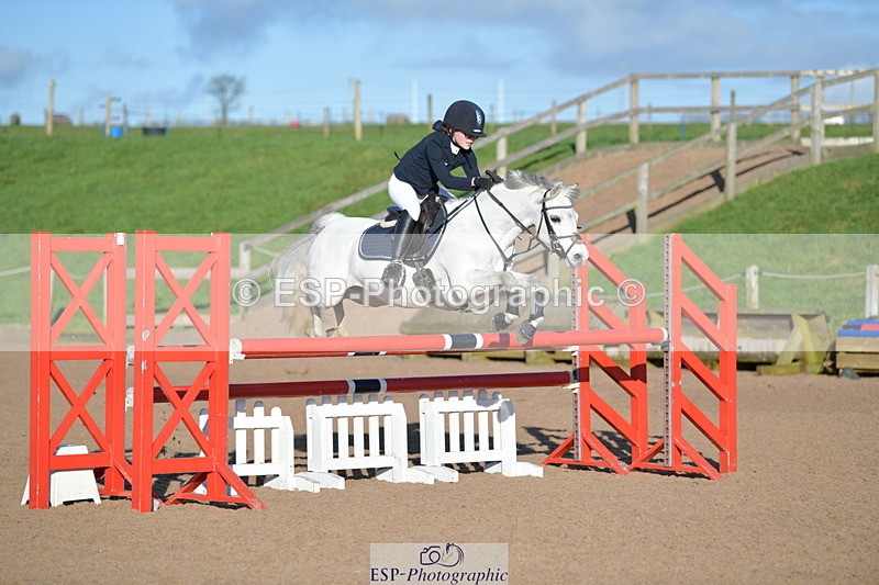 240211A-150218-03365 - Winter-Summer