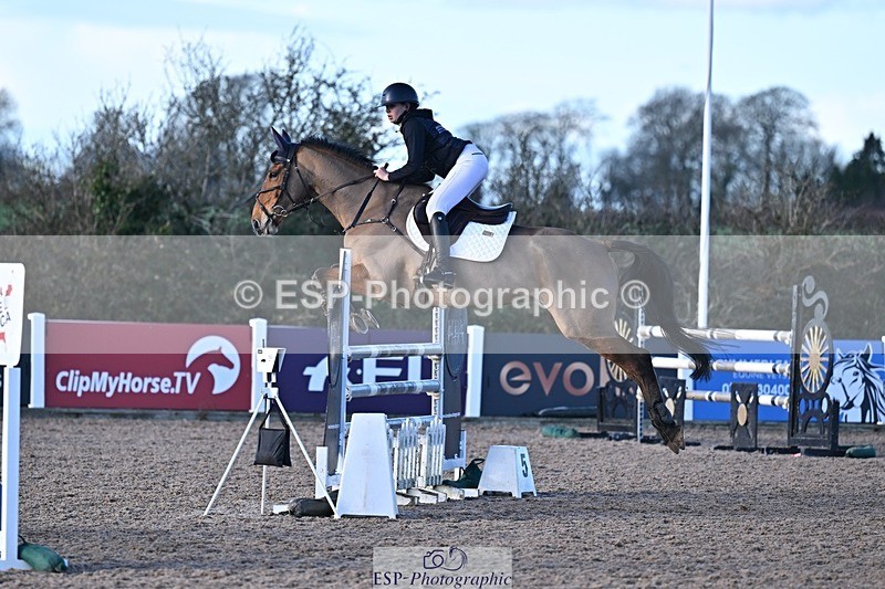 251203-125643-00595 - Cls 4 Newcomers and 1.10m Open