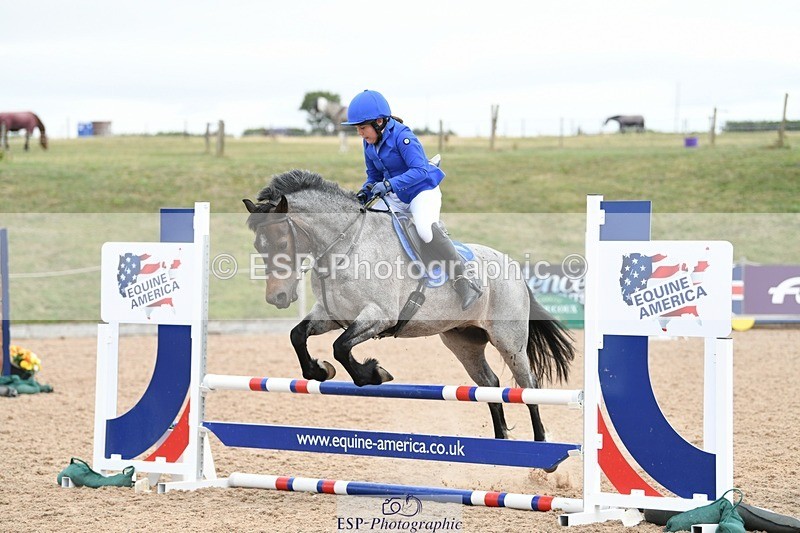 250807-130024-00930 - 70cm Round 2