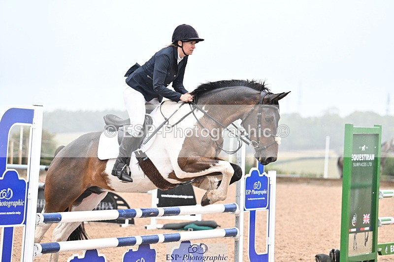 250827B-103710-00083 - Clear Round & Cls 1 Brit Nov 90cm