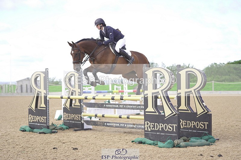 230806A-111742-01548 - Cls 13 Snr Newcomers & 1.10m Open